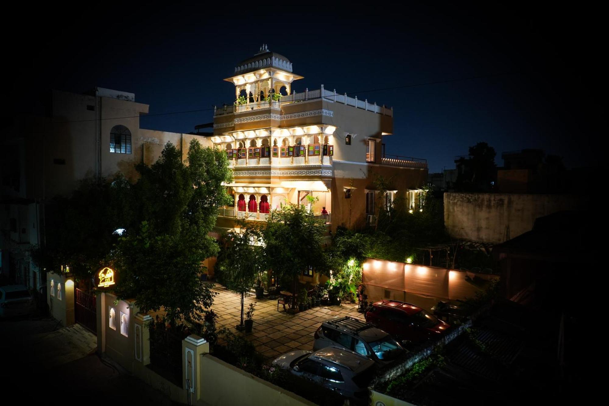 אודייפור Petal Of Mewar - A Luxury Boutique Hotel מראה חיצוני תמונה